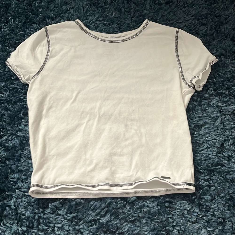 white tee